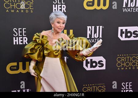 Los Angeles, Usa. 14. März 2022. Rita Moreno nimmt am Sonntag, den 13. März 2022, an den jährlichen Critics Choice Awards 27. im Fairmont Century Plaza Teil. Kredit: UPI/Alamy Live Nachrichten Stockfoto