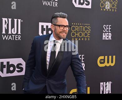 Los Angeles, Usa. 14. März 2022. Joel McHale nimmt am Sonntag, den 13. März 2022, an den jährlichen Critics Choice Awards 27. im Fairmont Century Plaza Teil. Kredit: UPI/Alamy Live Nachrichten Stockfoto