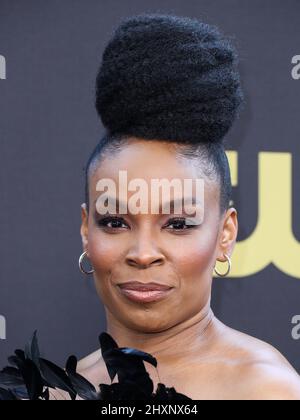 CENTURY CITY, LOS ANGELES, KALIFORNIEN, USA - 13. MÄRZ: Amber Ruffin kommt bei den Annual Critics' Choice Awards 27. an, die am 13. März 2022 im Fairmont Century Plaza Hotel in Century City, Los Angeles, Kalifornien, USA, verliehen wurden. (Foto von Xavier Collin/Image Press Agency) Stockfoto