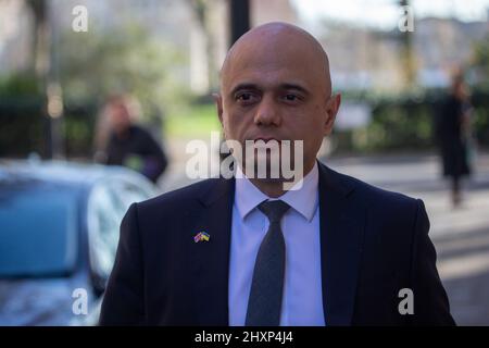 London, England, Großbritannien. 14. März 2022. Der britische Staatssekretär für Gesundheit und Soziales SAJID JAVID wird in Westminster nach einer morgendlichen Medienrunde gesehen. (Bild: © Tayfun Salci/ZUMA Press Wire) Stockfoto