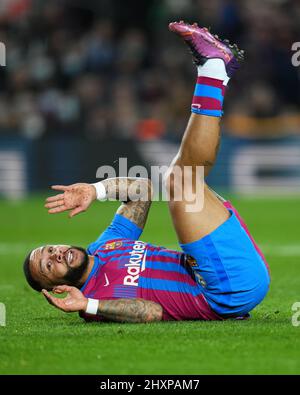 Barcelona, Spanien. 13. März 2022. Barcelona, Spanien. Am 13. März 2022 spielte Memphis Depay vom FC Barcelona während des La Liga-Spiels zwischen dem FC Barcelona und CA Osasuna am 13. März 2022 im Camp Nou Stadium in Barcelona, Spanien. (Foto von Sergio Ruiz/PRESSINPHOTO) Quelle: PRESSINPHOTO SPORTS AGENCY/Alamy Live News Stockfoto