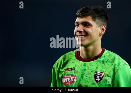 Turin, Italien. 13. März 2022. Alberto Milan vom FC Turin schaut beim Aufwärmen vor dem Fußballspiel der Serie A zwischen dem FC Turin und dem FC Internazionale auf. Kredit: Nicolò Campo/Alamy Live Nachrichten Stockfoto