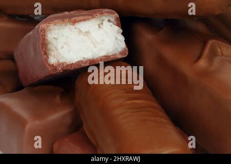 Verschiedene Arten von Schokoladen-Bars Hintergrund Nahaufnahme Stockfoto