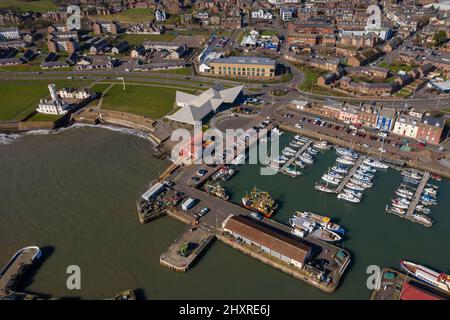 Bell Rock Signal Tower Museum und Arbroath Harbour, Angus, Schottland, Großbritannien Stockfoto