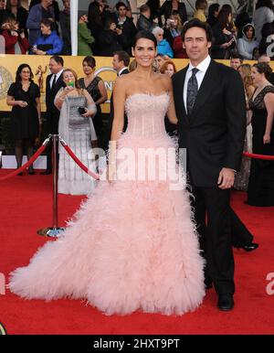 Angie Harmon und Jason Sehorn bei den Annual Screen Actors Guild (sag) Awards 17. im Shrine Exposition Center in Los Angeles, CA, USA Stockfoto