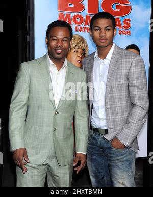 Sugar Shane Mosley und Sohn Shane Mosley während der Vorführung „Big Mommas: Like Father, Like Son“ in Los Angeles im Cinerama Dome, Los Angeles Stockfoto