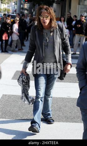 Steven Tyler wird beim Einkaufen in Los Angeles, USA gesehen. Stockfoto