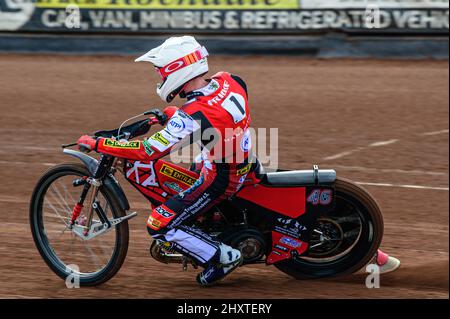 MANCHESTER, GROSSBRITANNIEN. MÄR 14. Max Fricke in Aktion während des Belle Vue Speedway Media Day am Montag, 14.. März 2022, im National Speedway Stadium, Manchester. (Kredit: Ian Charles | MI News) Kredit: MI News & Sport /Alamy Live News Stockfoto