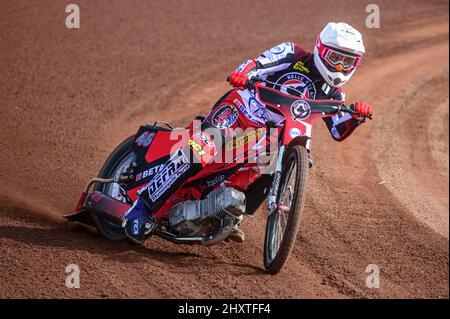 MANCHESTER, GROSSBRITANNIEN. MÄR 14. Max Fricke in Aktion während des Belle Vue Speedway Media Day am Montag, 14.. März 2022, im National Speedway Stadium, Manchester. (Kredit: Ian Charles | MI News) Kredit: MI News & Sport /Alamy Live News Stockfoto