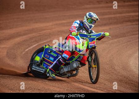 MANCHESTER, GROSSBRITANNIEN. MÄR 14. Nathan Abritt am Montag, den 14.. März 2022, während des Belle Vue Speedway Media Day im National Speedway Stadium, Manchester, in Aktion. (Kredit: Ian Charles | MI News) Kredit: MI News & Sport /Alamy Live News Stockfoto