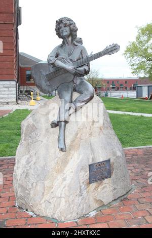 Statue von Dolly Parton im Sevier County Courthouse, Tennessee Stockfoto