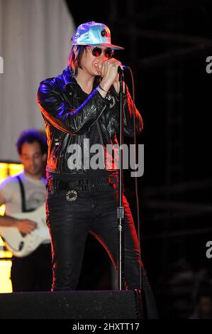 Julian Casablancas über die Schlaganfälle beim Coachella Valley Music and Arts Festival, das im Empire Polo Field, Kalifornien, stattfindet. Stockfoto