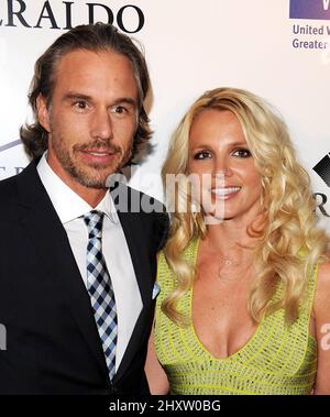 Britney Spears und sein Freund Jason Trawick veranstalten einen Abend im „Southern Style“ in einer Privatresidenz in Los Angeles, USA. Stockfoto