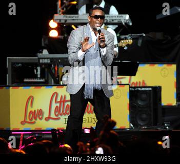 R Kelly tritt während seiner Love Letter Tour im RBC Center in Raleigh, NC, auf. Stockfoto