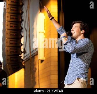 Zachary Porter & The Scene im Konzert mit Allstar Weekend im Bethel Woods Center for the Arts, New York Stockfoto