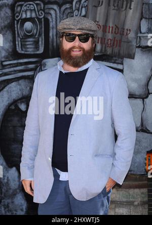 Zach Galifianakis während der Premiere von „Puss in Boots“ in Los Angeles im Regency Village Theatre, Kalifornien Stockfoto