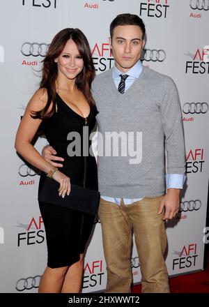 Jennifer Love Hewitt und Jarod Einsohn bei der Uraufführung von „J.Edgar“ im Chinese Theatre in Hollywood in Los Angeles, USA. Stockfoto