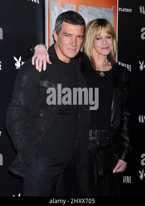 Antonio Banderas und Melie Griffith während der Premiere von „haywire“ in Los Angeles, präsentiert von Relativity Media und Playboy, im DGA Theatre Stockfoto