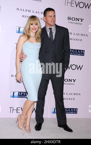 Rachel McAdams und Channing Tatum während der Weltpremiere „The Vow“ im Grauman's Chinese Theatre, Hollywood, Kalifornien Stockfoto