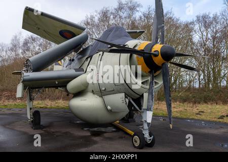 York.Yorkshire.Vereinigtes Königreich.Februar 16. 2022.Eine Fairey Gannet AEW.3, die früher von der Royal Navy verwendet wurde, ist im Yorkshire Air Museum zu sehen Stockfoto