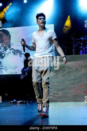 Zayn Malik von One Direction tritt im Rahmen ihrer US-Tournee in Los Angeles, USA, live im Gibson Amphitheatre auf. Stockfoto