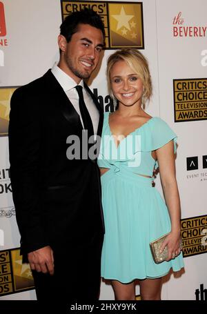 Hayden Panettiere und Freund Scotty McKnight nahmen an den Critics' Choice Awards 2012 im Beverly Hilton in Los Angeles, USA, Teil. Stockfoto