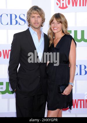 Eric Christian Olsen und Sarah Wright nehmen an der CBS, Showtime und der CW Summer 2012 TCA Party im Beverly Hilton Hotel, Los Angeles, Teil. Stockfoto