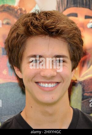 Billy Unger nimmt an der Premiere von „ParaNorman“ in Los Angeles Teil, die im Universal CityWalk, Universal City, stattfand. Stockfoto