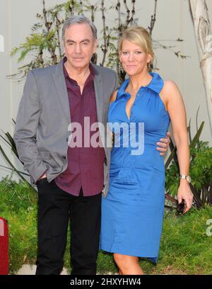 Neil Diamond und seine Frau Katie McNeil Diamond werden als Neil Diamond auf dem Hollywood Walk of Fame in Los Angeles, USA, mit einem Stern geehrt. Stockfoto