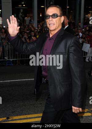 Jean-Claude Van Damme nimmt an der Premiere von „The Expendables 2“ in Los Angeles Teil, die im chinesischen Theater von Grauman stattfand. Stockfoto