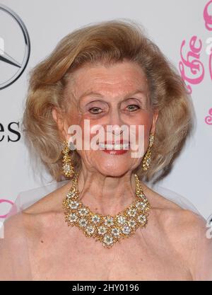 Barbara Davis nahm an der Carousel of Hope Gala 2012 im Beverly Hilton Hotel in Los Angeles, USA, Teil. Stockfoto