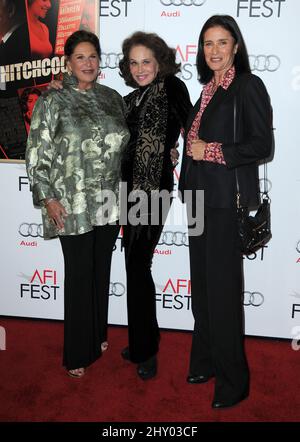 Lainie Kazan, Karen Black und Mimi Rogers bei der Weltpremiere von „Hitchcock“ im Grauman's Chinese Theatre in Hollywood, Kalifornien. Stockfoto