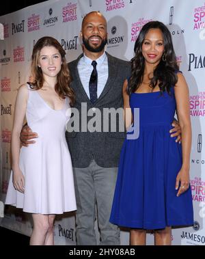 Anna Kendrick, Common und Zoe Saldana bei der Bekanntgabe zur Nominierung der Film Independent Spirit Awards 2013 im W Hollywood in Los Angeles, USA. Stockfoto