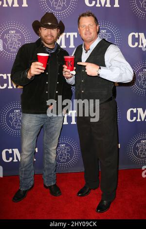 Toby Keith,Roger Clemens bei der CMT 2012 Artists of the Year in der Factory in Tennessee, USA. Stockfoto