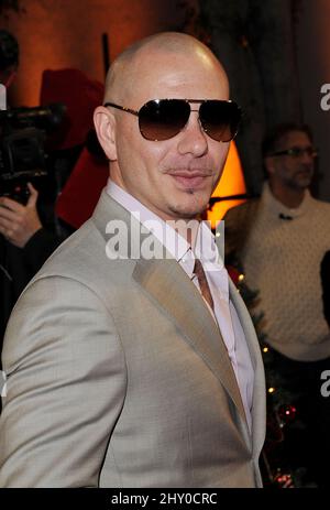 Pitbull nimmt am Donnerstag, den 20. Dezember 2012, an der Show „The X Factor“ mit den Saisonfinalergebnissen in CBS Television City Teil Stockfoto