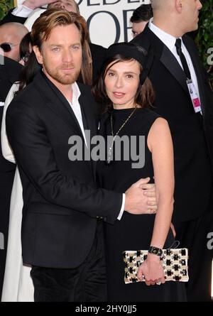 Ewan McGregor und seine Frau Eve Mavrakis kommen zu den jährlichen Golden Globe Awards 70., die am 13. Januar 2013 im Beverly Hilton Hotel, Beverly Hills, Kalifornien, abgehalten werden. Stockfoto