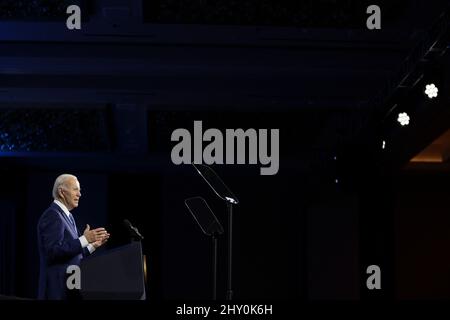 Präsident Joe Biden spricht während der National League of Cities Congressional City Conference, die am 14. März 2022 im Marriott Marquis in Washington, DC, stattfand. (Foto von Oliver Contreras/Pool/ABACAPRESS.COM) Stockfoto