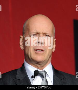 Bruce Willis bei der „A Good Day to die Hard“-Einweihung einer permanenten Klangbühne und Wandmalerei, die im 20. Century Fox Lot stattfand. Stockfoto