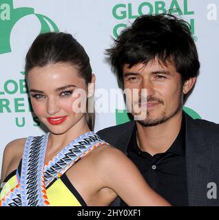 Miranda Kerr und Orlando Bloom nehmen an der jährlichen Global Green Pre Oscar Party 10. in Hollywood, Kalifornien, Teil. Stockfoto