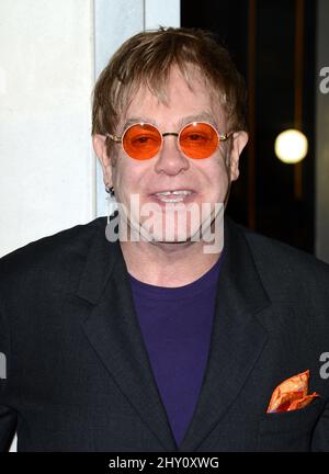 Elton John nimmt an dem „Tom Ford Cocktail Event zur Unterstützung von Project Angel Food“ Teil, das im Tom Ford in Los Angeles, USA, stattfand. Stockfoto