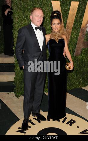 Francois-Henri Pinault und Salma Hayek nehmen an der Vanity Fair Oscar Party 2013 im Sunset Tower Hotel Teil Stockfoto