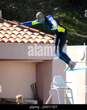 Kareem Abdul-Jabbar am Set von „Celebrity Splash“, der seine Tauchgänge in Santa Monica, USA, praktiziert. Stockfoto