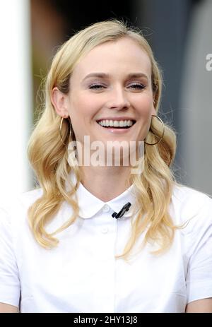 Diane Kruger tritt in der US-Fernsehsendung „Extra“ in Los Angeles, Kalifornien, auf. Stockfoto