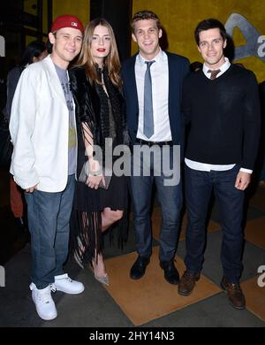 J. Michael Trautman, Mischa Barton, Devon Sawa, Nick Jandl bei der Premiere von Sherman Oaks, Kalifornien. Stockfoto