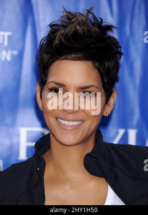 11. Mai 2013 Long Beach, Ca. Halle Berry 20. Annual Revlon Run/Walk for Women im Los Angeles Memorial Coliseum Stockfoto