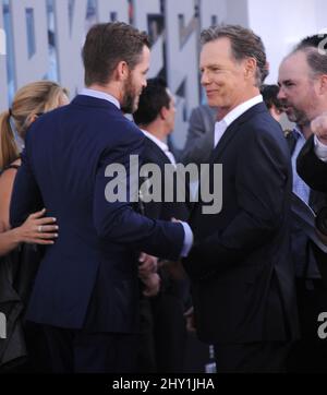 Chris Pine & Bruce Greenwood bei der Premiere von 'Star Trek: Into Darkness' in Los Angeles. Stockfoto