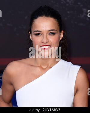 Michelle Rodriguez kommt zur Universal Pictures-Premiere für Fast & Furious 6 im Gibson Amphitheatre in Universal City, Kalifornien. Stockfoto