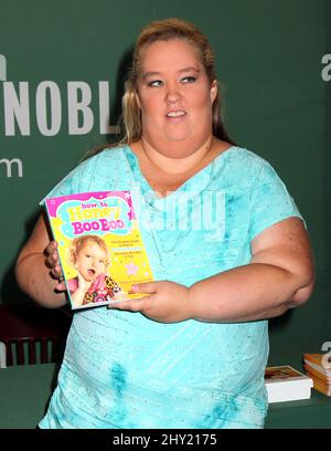 June Shannon erscheint bei einer Buchveranstaltung „How to Honey Boo Boo: The Complete Guide“ im Barnes & Noble Citigroup Center, New York Stockfoto