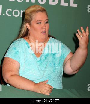 June Shannon erscheint bei einer Buchveranstaltung „How to Honey Boo Boo: The Complete Guide“ im Barnes & Noble Citigroup Center, New York Stockfoto