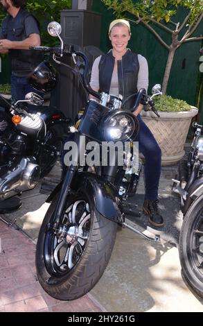 Katee Sackhoff besucht Kiehls Liferide für Amfar 2013 in Los Angeles Stockfoto